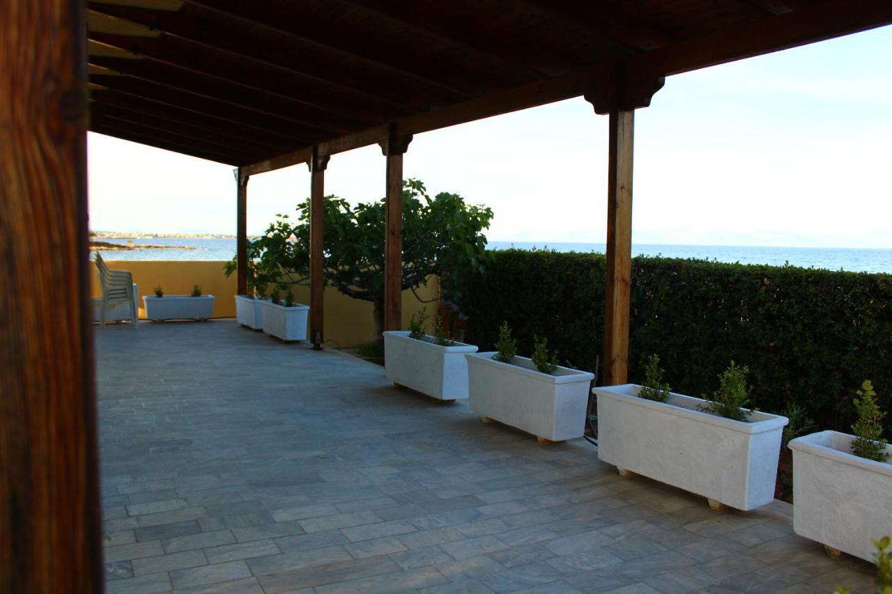 Villa The House Of Travelers Artemida  Exterior foto